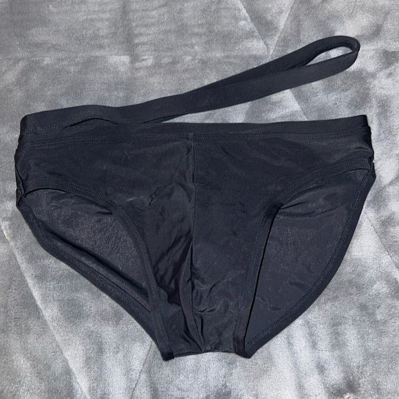 Sexy men’s speedo swimwear - Picture 2 of 4